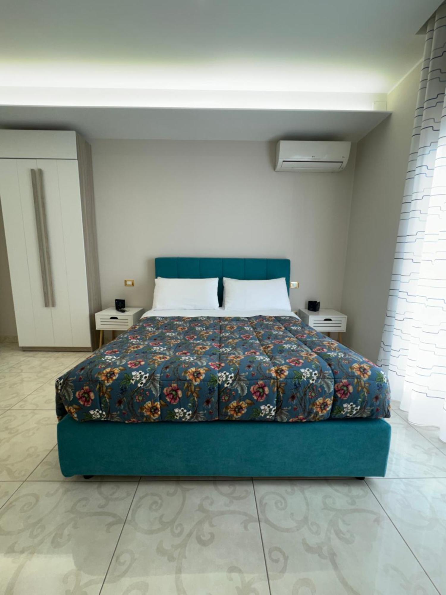 Casa Anatrella Comfort House Наполи Екстериор снимка